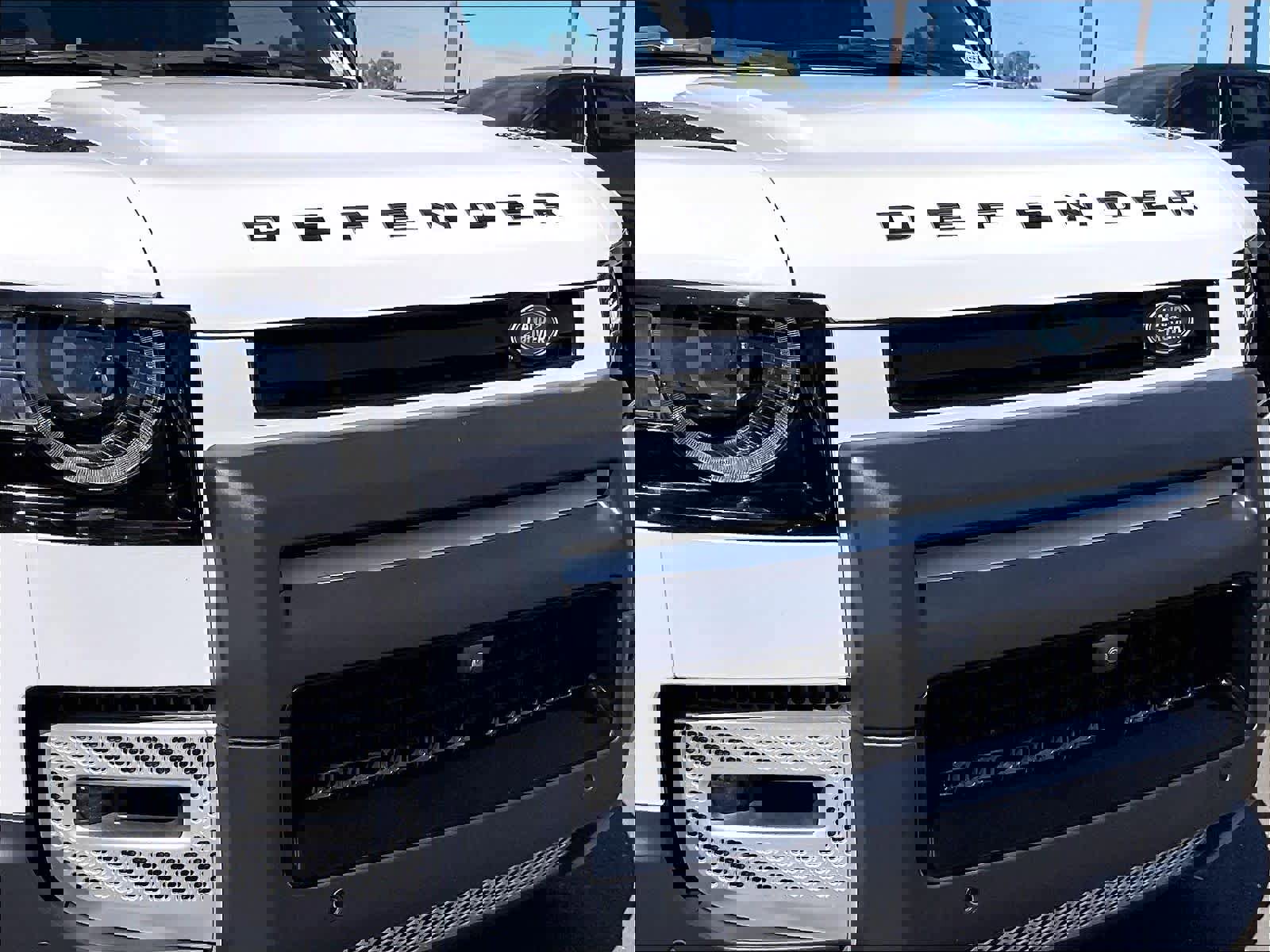 Used 2023 Land Rover Defender 110 S image 31