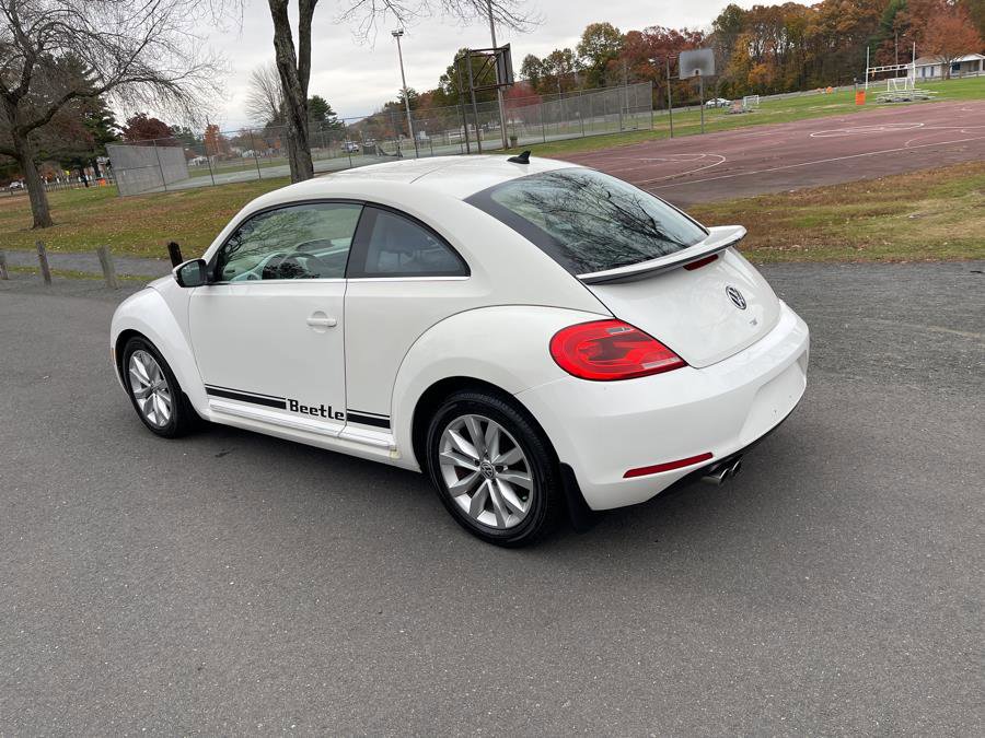 Used 2013 Volkswagen Beetle TDI FWD image 6