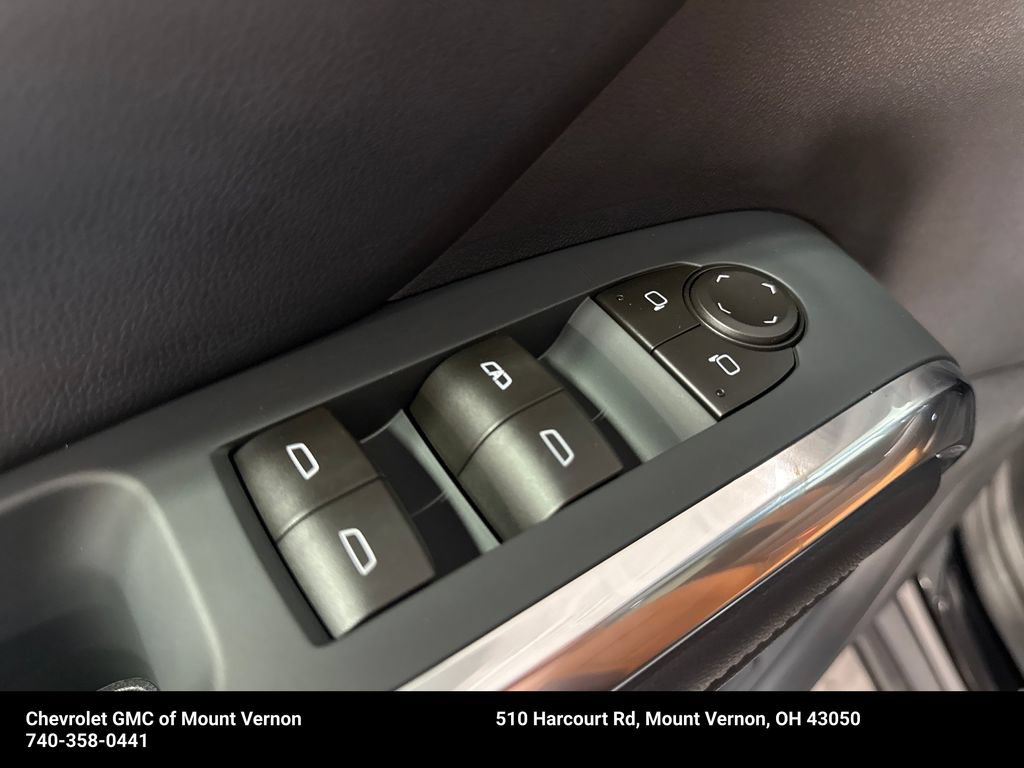 New 2027 Chevrolet Traverse Z71 w/ Driver Confidence Package AWD/4WD image 32