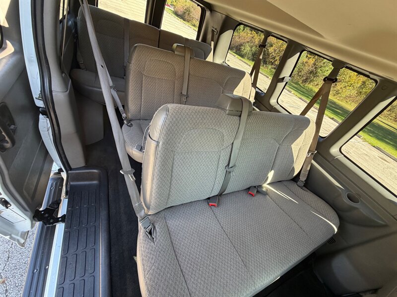 Used 2017 Chevrolet Express 3500 LT w/ LT Preferred Equipment Group RWD image 20