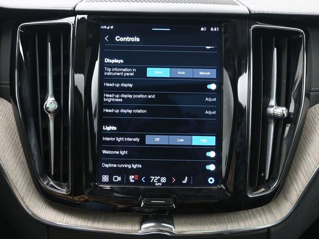 Used 2022 Volvo XC60 B5 Inscription w/ Advanced Package image 19