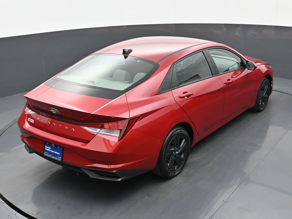 Certified 2022 Hyundai Elantra SEL image 28