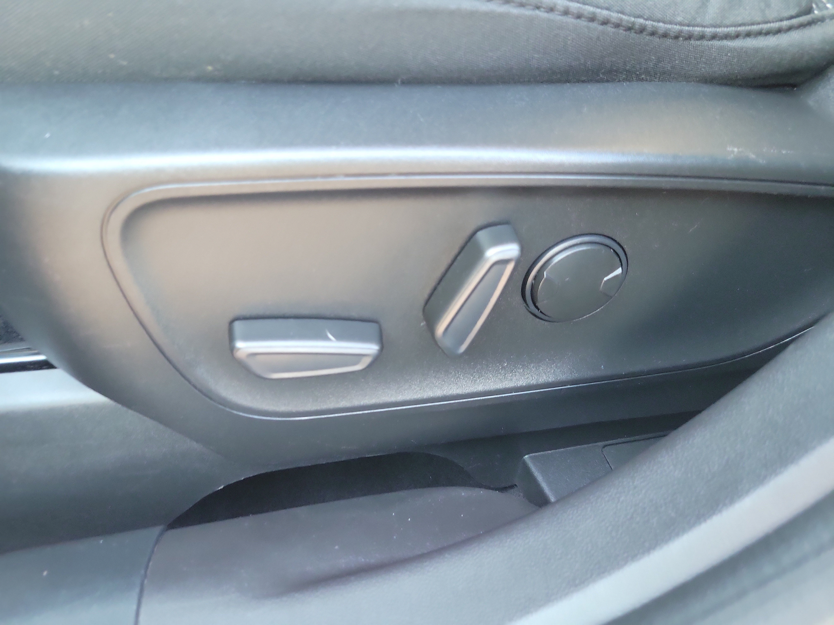 Used 2023 Ford Escape Active w/ Tech Pack #2 FWD image 20