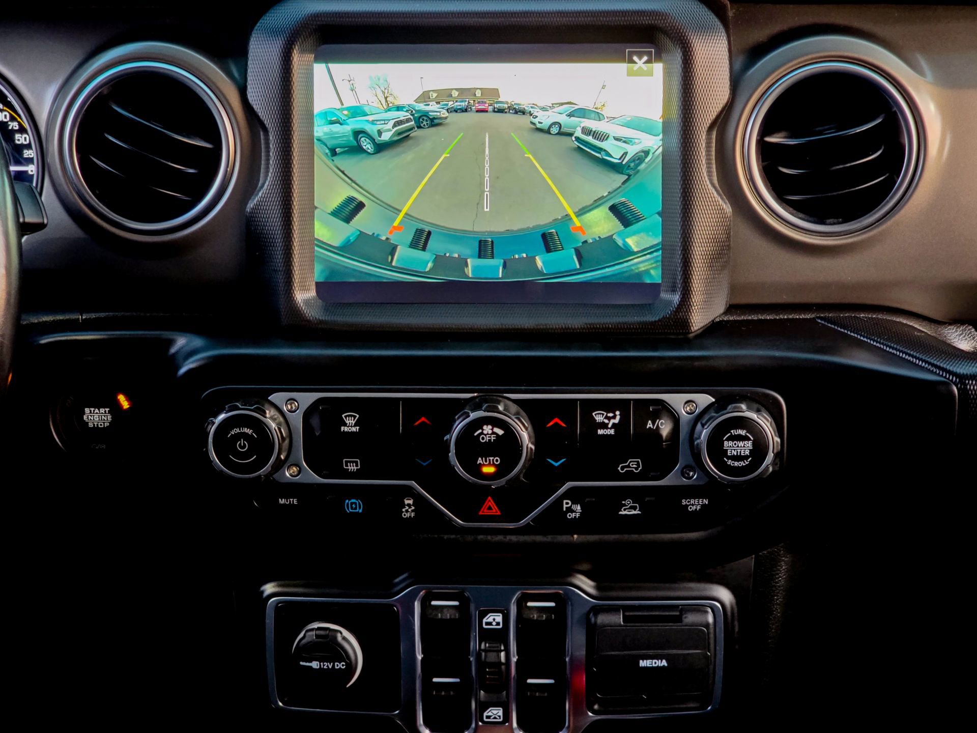 Used 2022 Jeep Wrangler Unlimited Rubicon 4xe w/ Safety Group image 41