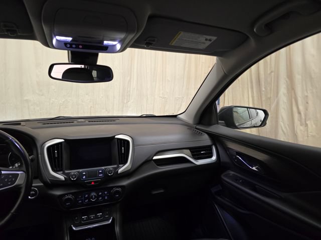 Used 2021 GMC Terrain SLT w/ LPO, Floor Liner Package AWD/4WD image 31