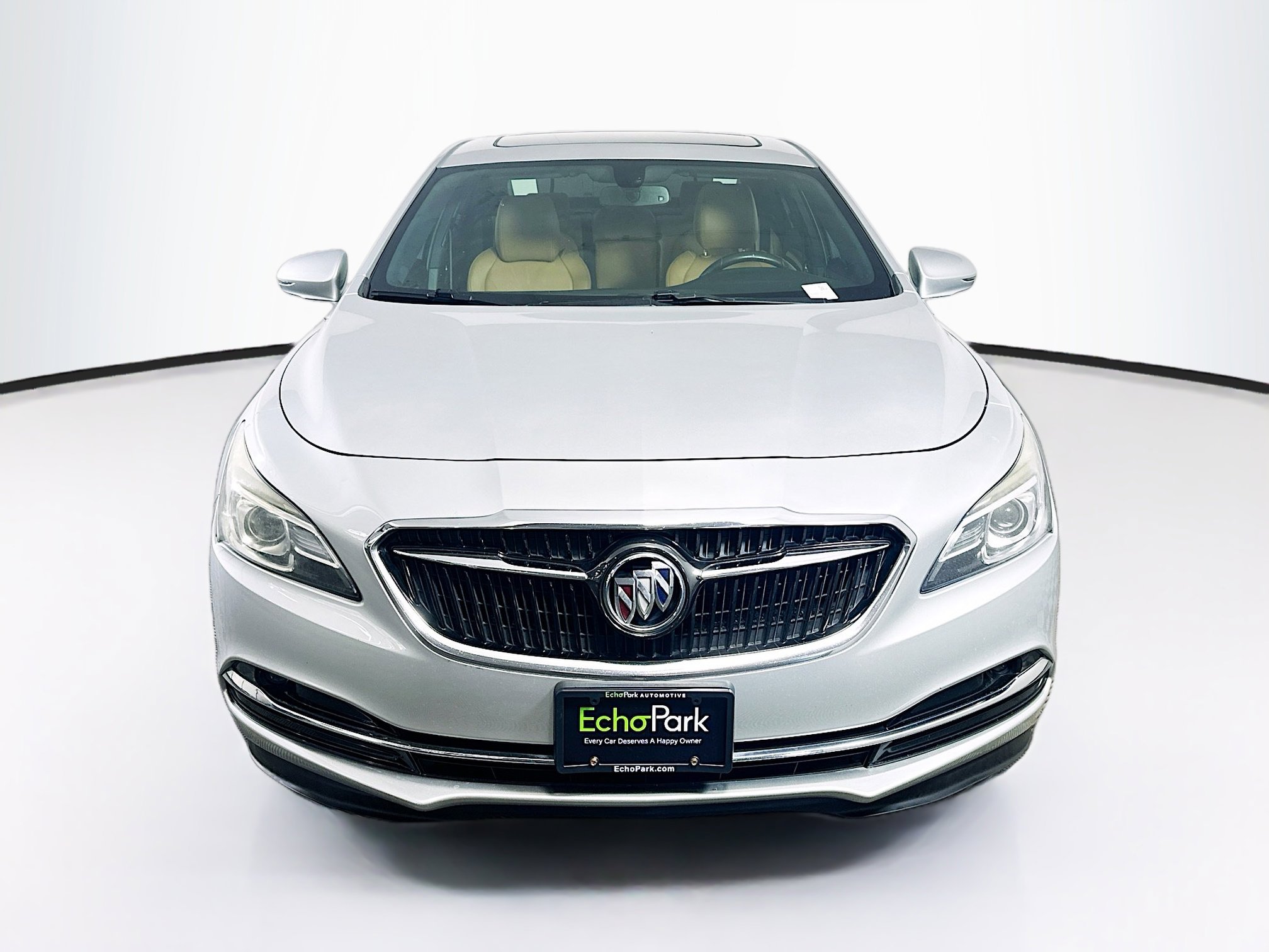 Used 2019 Buick LaCrosse Essence w/ Sun and Shade Package FWD image 2