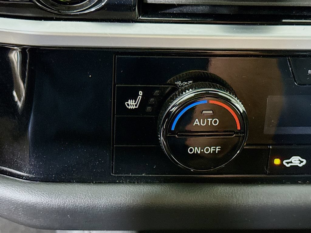 Certified 2025 Nissan Pathfinder SV AWD/4WD image 11