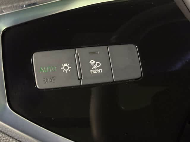 Used 2024 Audi Q3 2.0T Premium AWD/4WD image 29