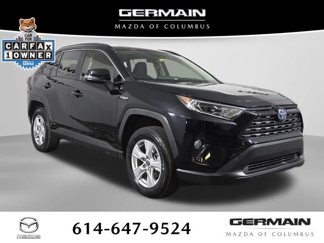 Used 2021 Toyota RAV4 XLE w/ Convenience Package AWD/4WD image 5