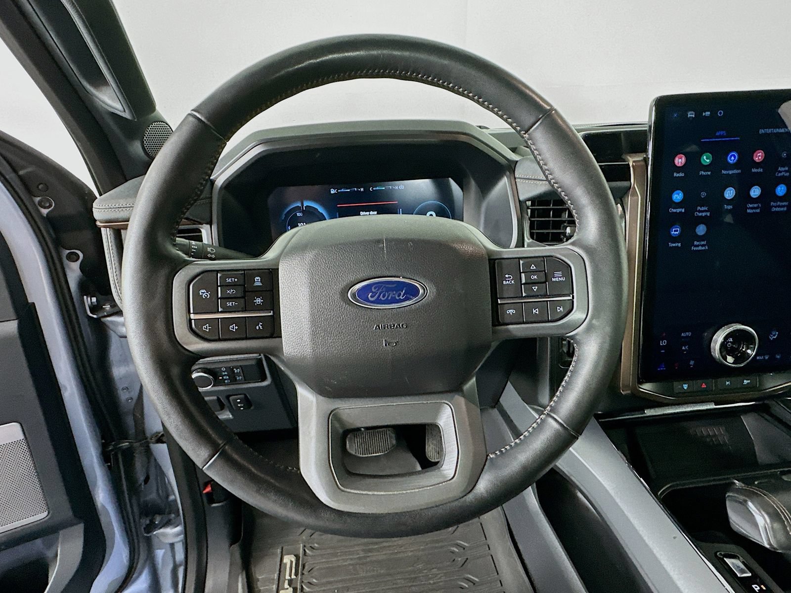 Used 2022 Ford F150 Lightning Lariat AWD/4WD image 11
