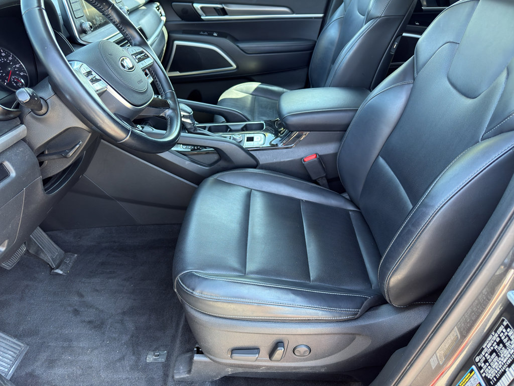 Used 2021 Kia Telluride S image 12