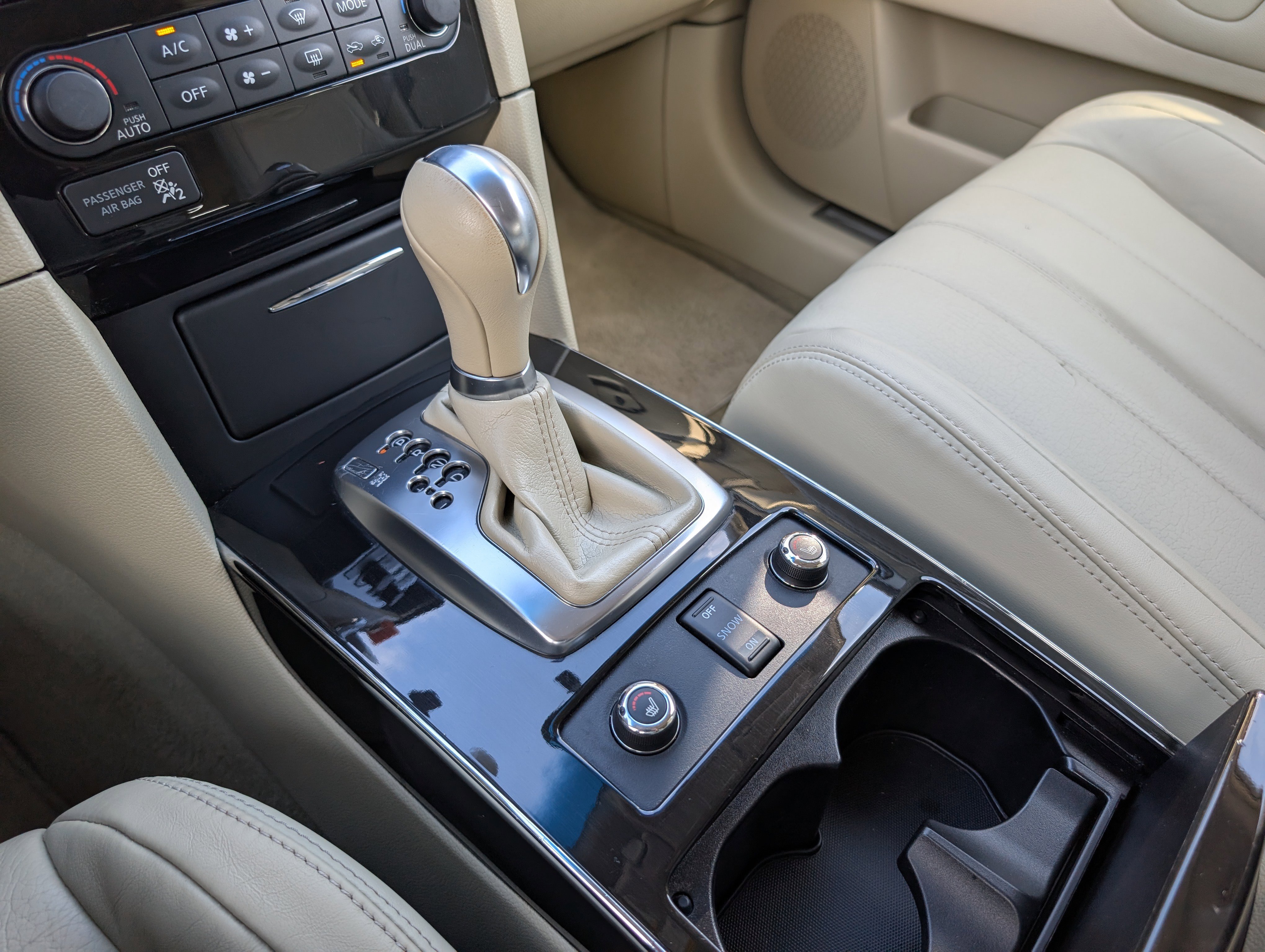 Used 2017 INFINITI QX70 AWD image 20