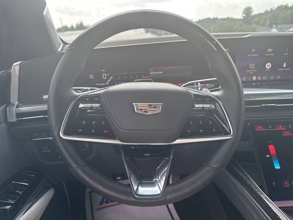 Used 2025 Cadillac Escalade V AWD/4WD image 17