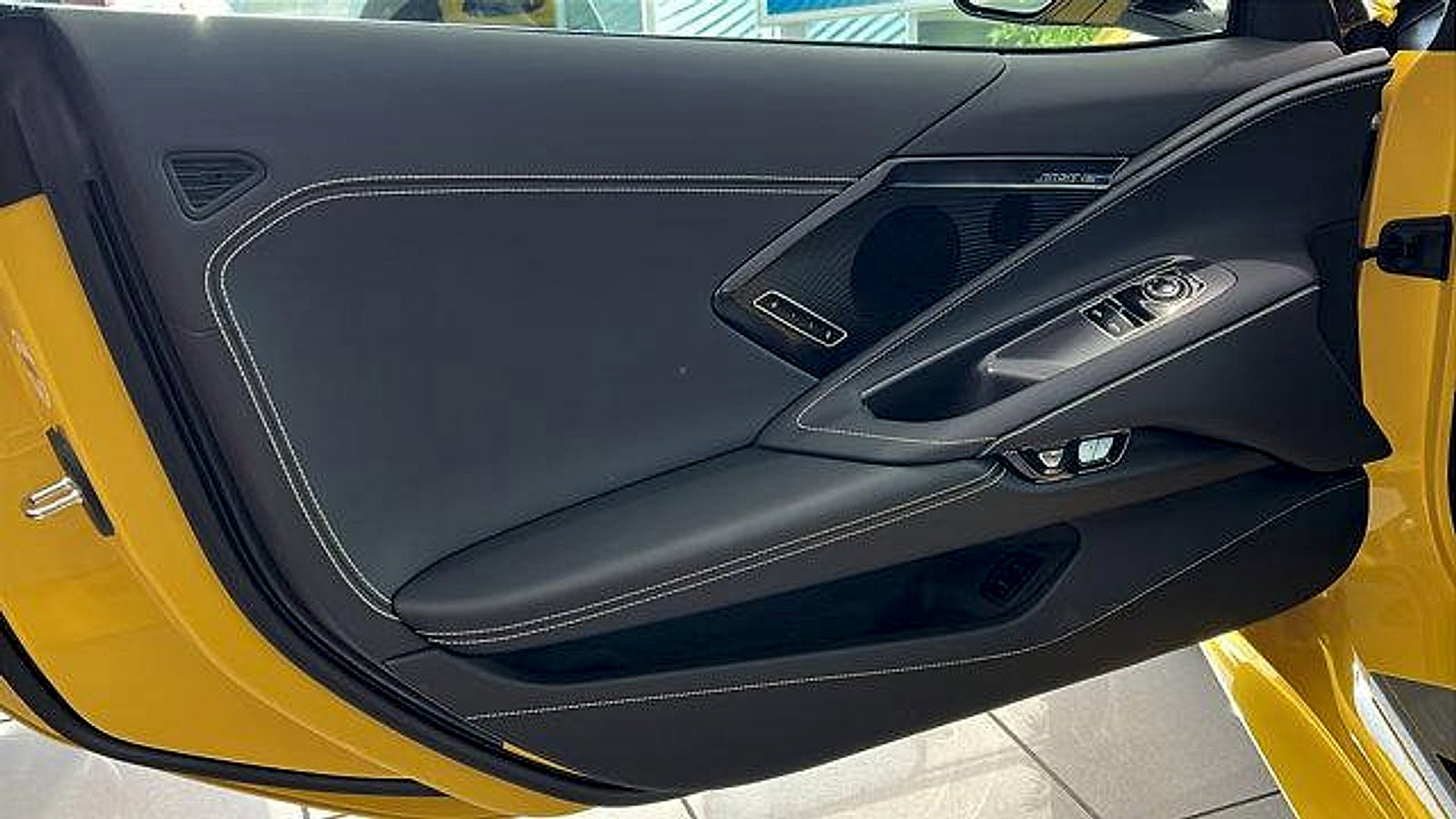 New 2025 Chevrolet Corvette Stingray Preferred Cpe w/ Z51 Performance Package image 11