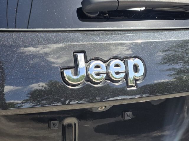 Used 2015 Jeep Grand Cherokee Limited image 9