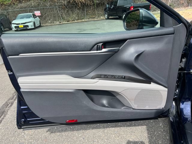 Used 2021 Toyota Camry SE w/ Audio Upgrade Package FWD image 16