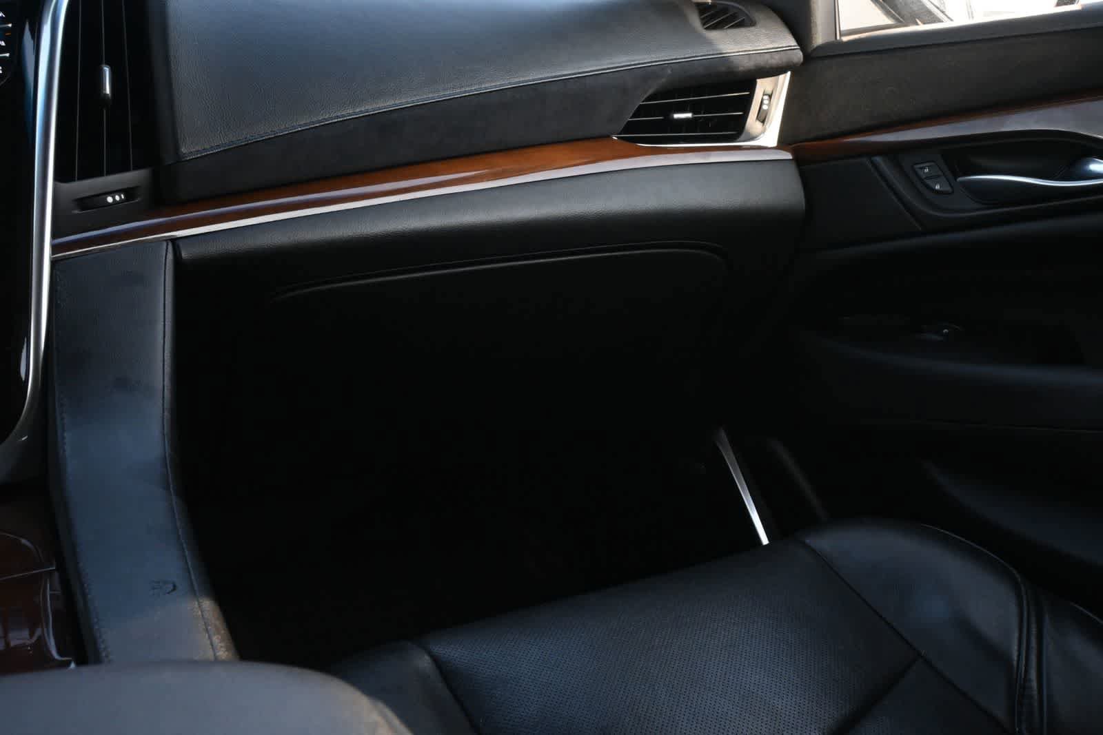 Used 2019 Cadillac Escalade ESV Luxury AWD/4WD image 8