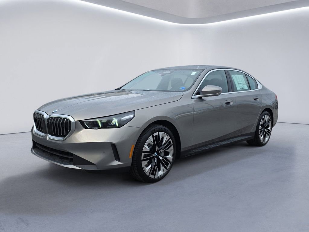 New 2026 BMW 530i xDrive w/ Premium Package image 7