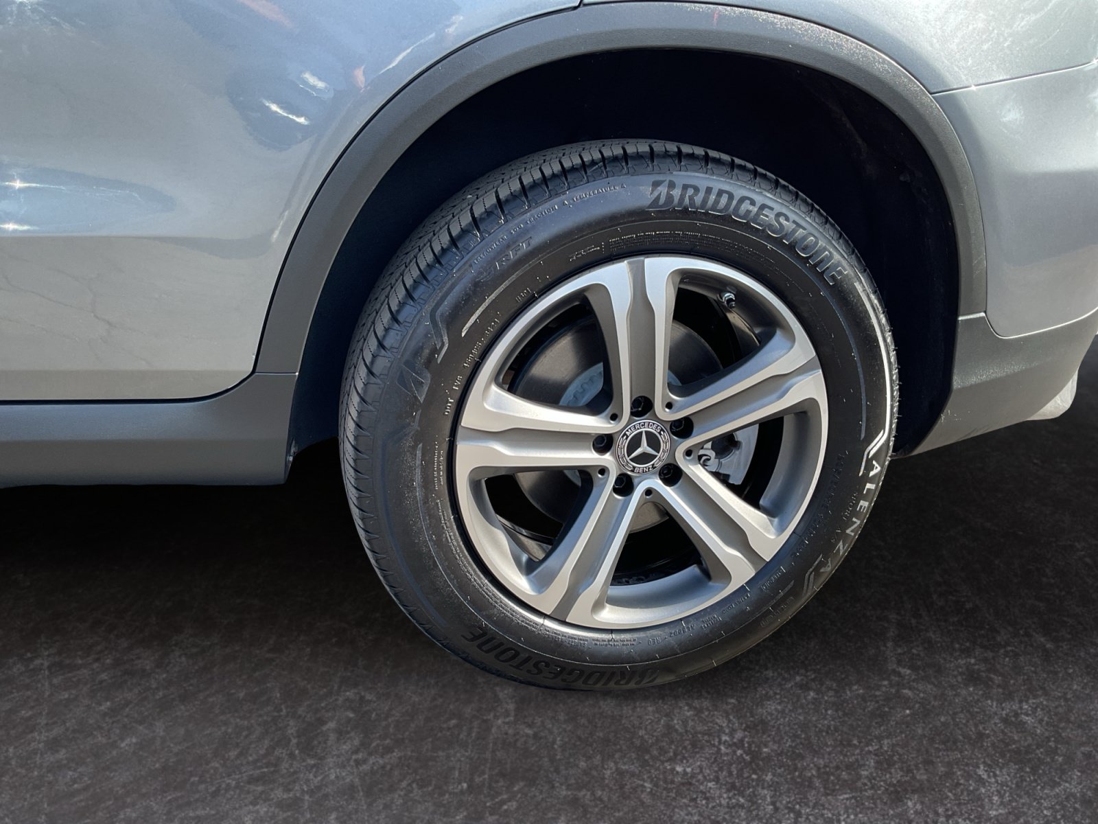 Used 2019 Mercedes-Benz GLC 350e 4MATIC image 9