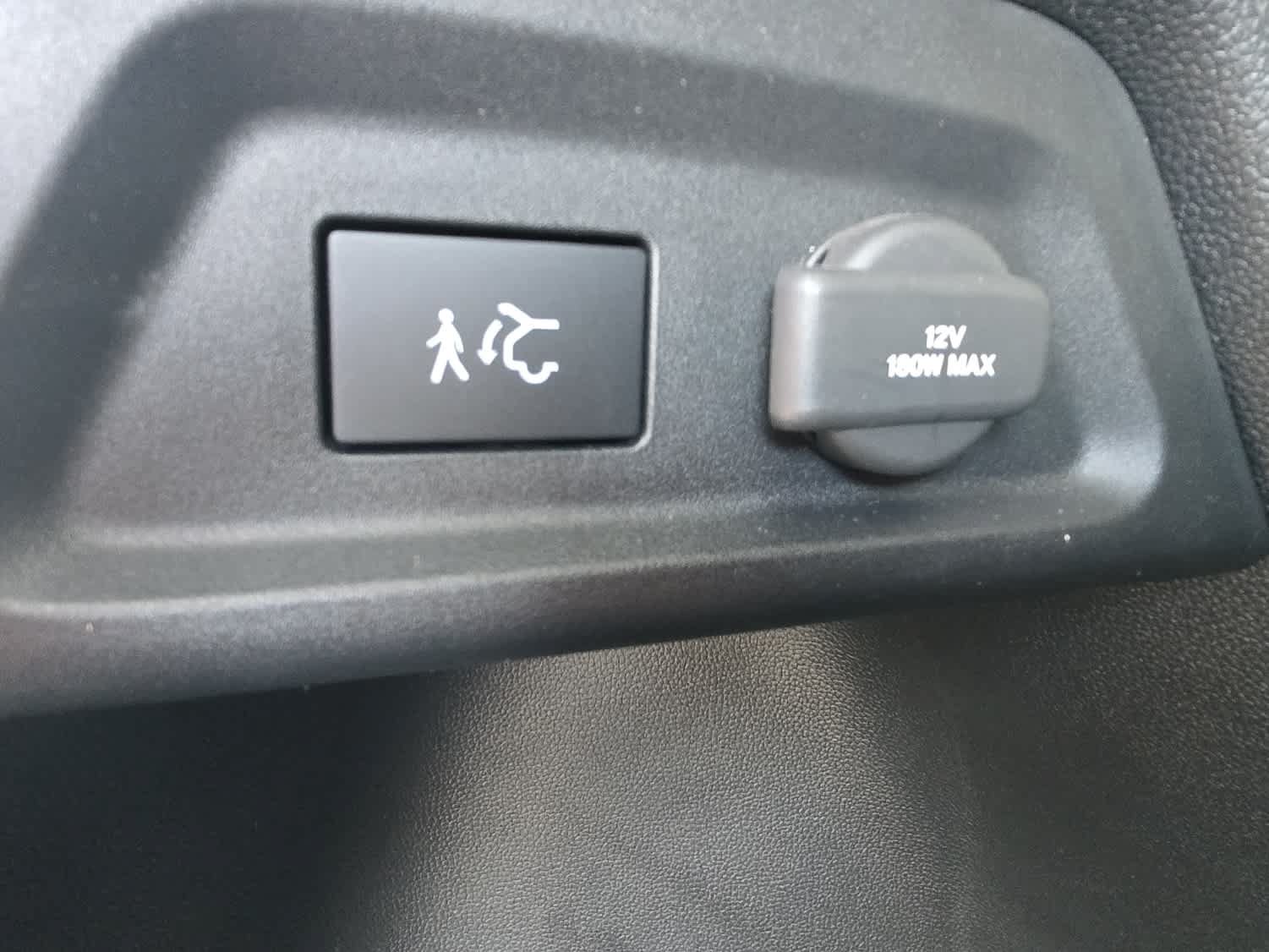 Certified 2023 Honda Pilot Touring image 17