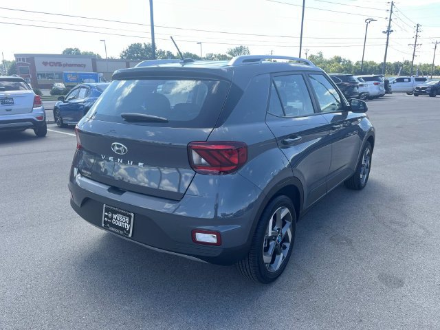 New 2026 Hyundai Venue SEL FWD image 5
