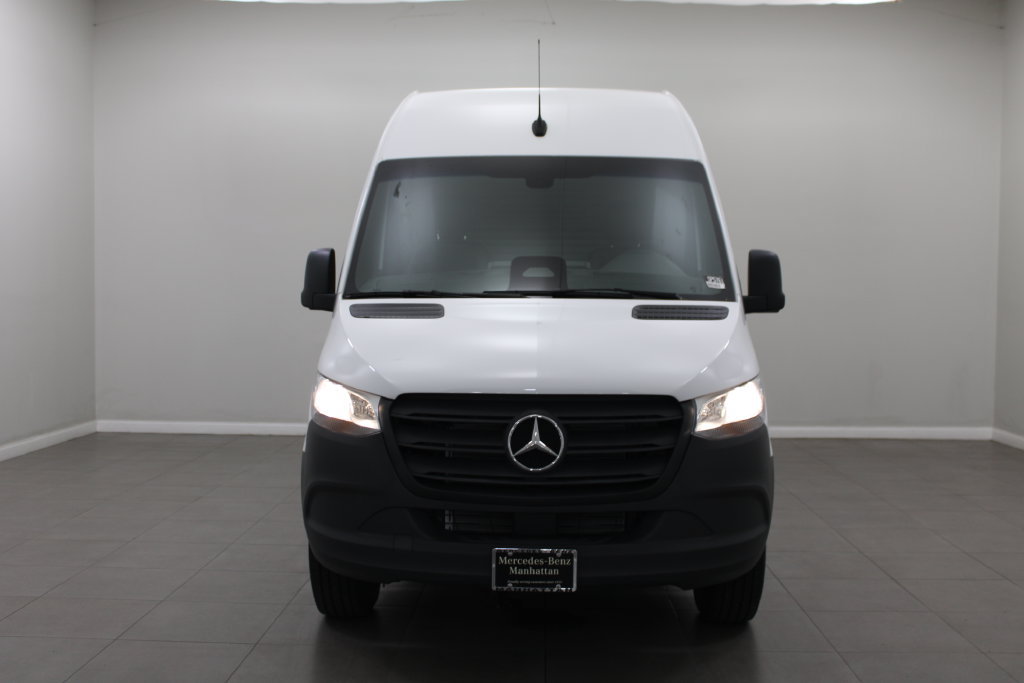 New 2025 Mercedes-Benz Sprinter 2500 image 2