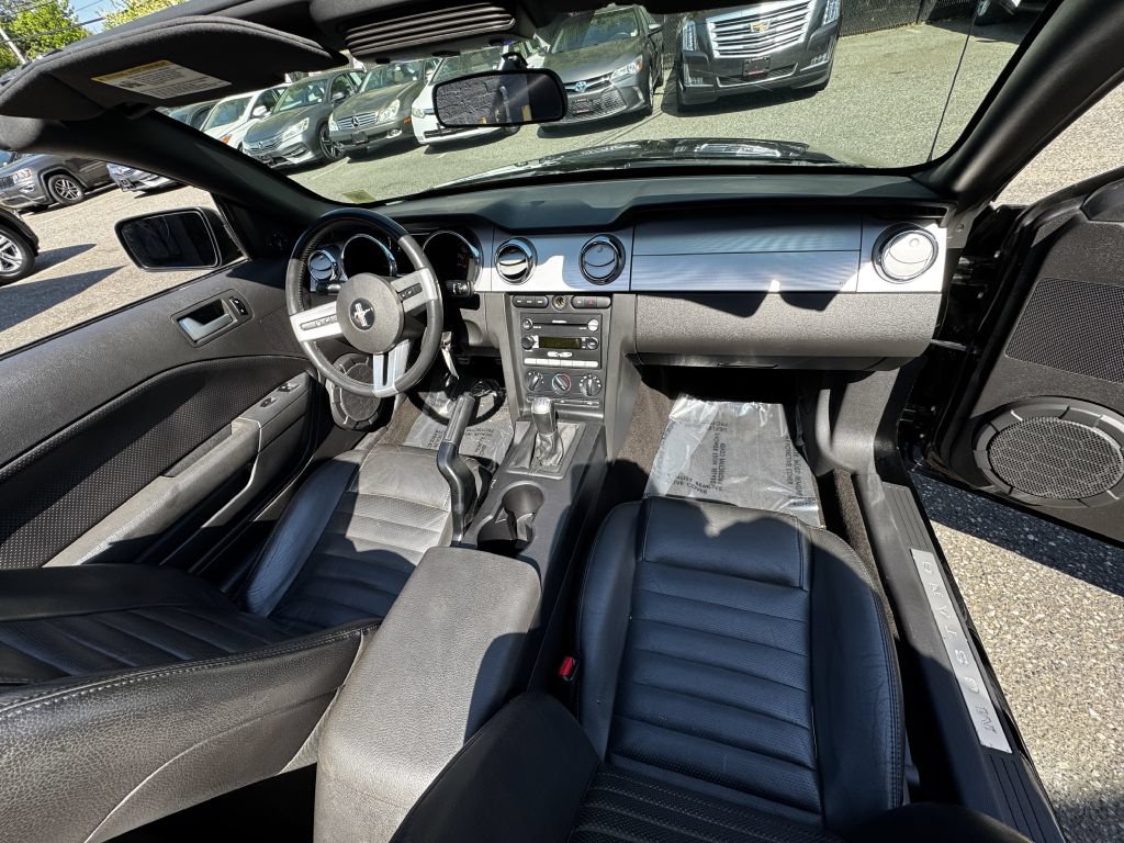 Used 2005 Ford Mustang GT RWD image 19
