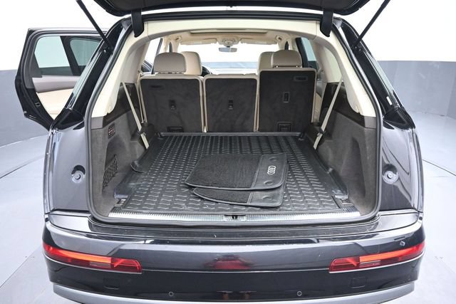 Used 2019 Audi Q7 3.0T Premium Plus w/ Premium Plus Package AWD/4WD image 24