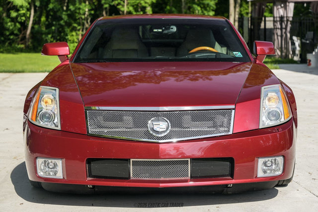 Used 2006 Cadillac XLR RWD image 21
