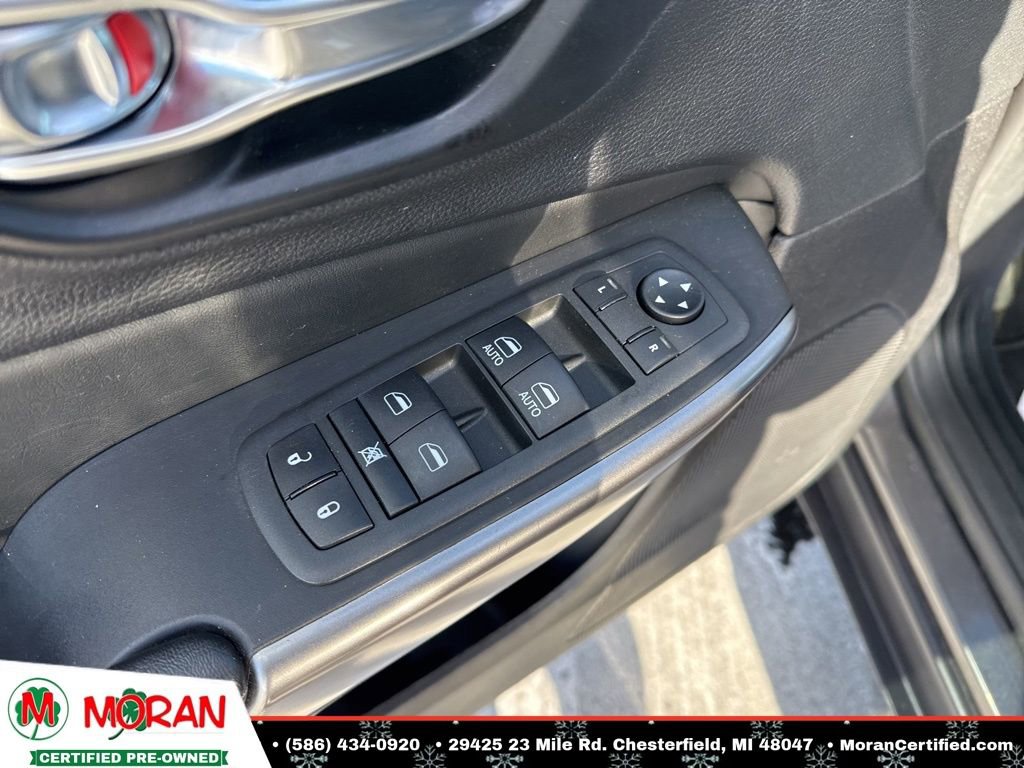 Used 2022 Jeep Cherokee Latitude Lux w/ Sun & Sound Group image 10