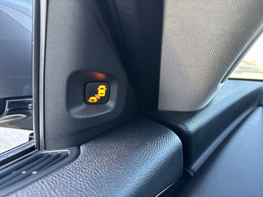 Used 2022 Acura MDX SH-AWD w/ Technology Package image 7