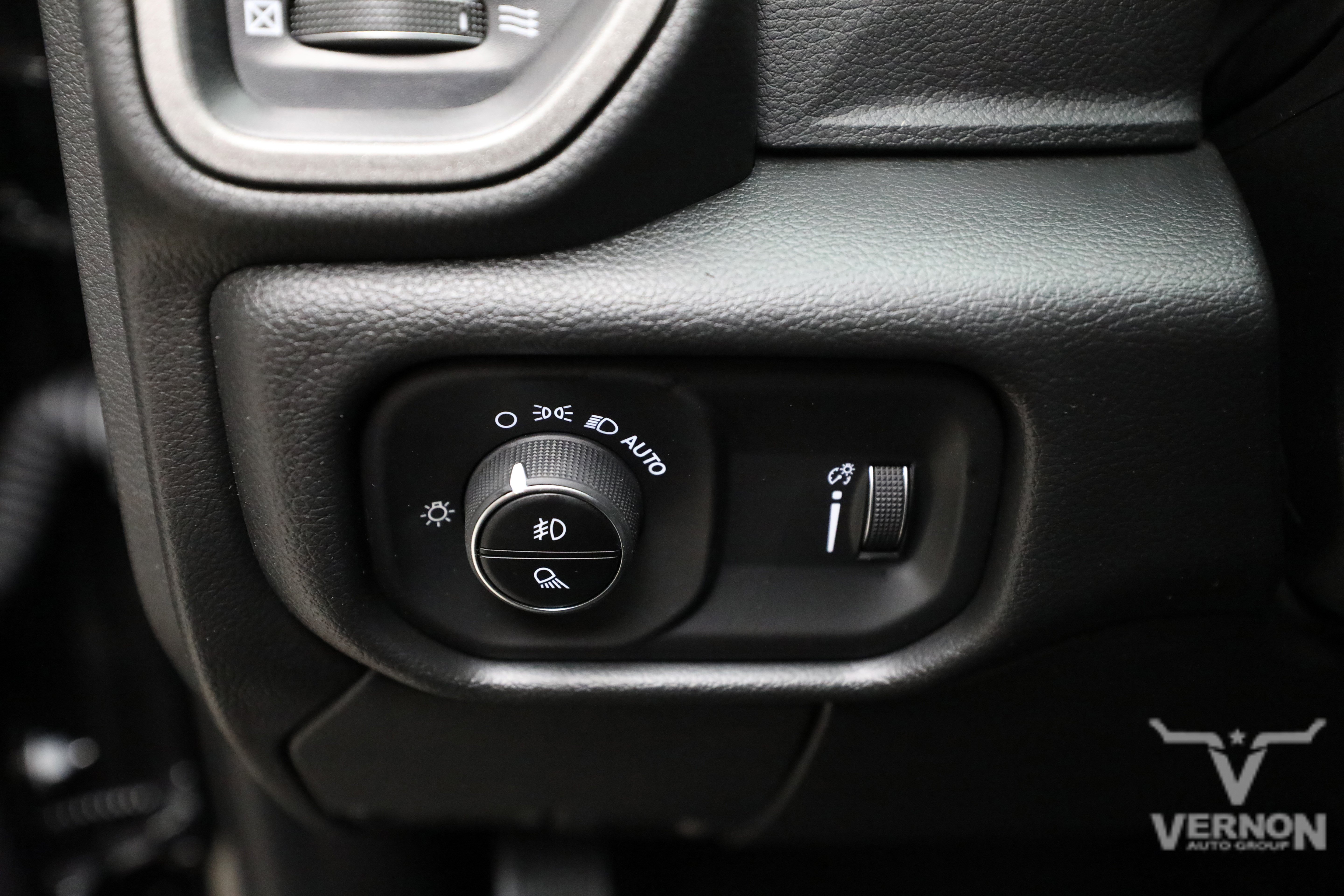 New 2026 RAM 3500 Tradesman AWD/4WD image 15