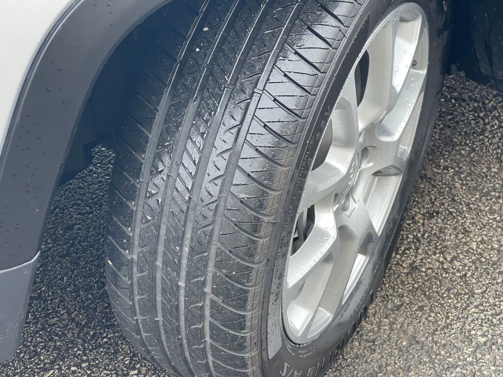 Used 2024 Jeep Compass Latitude image 33