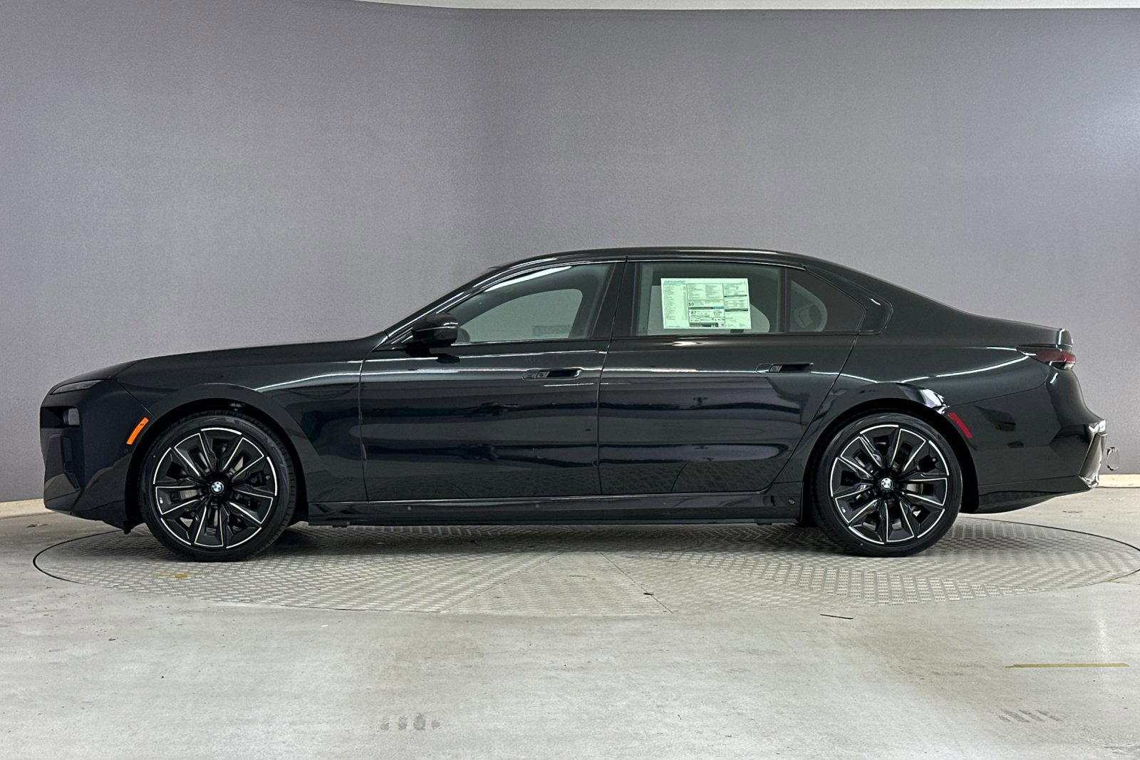 New 2026 BMW i7 eDrive50 w/ Executive Package image 2