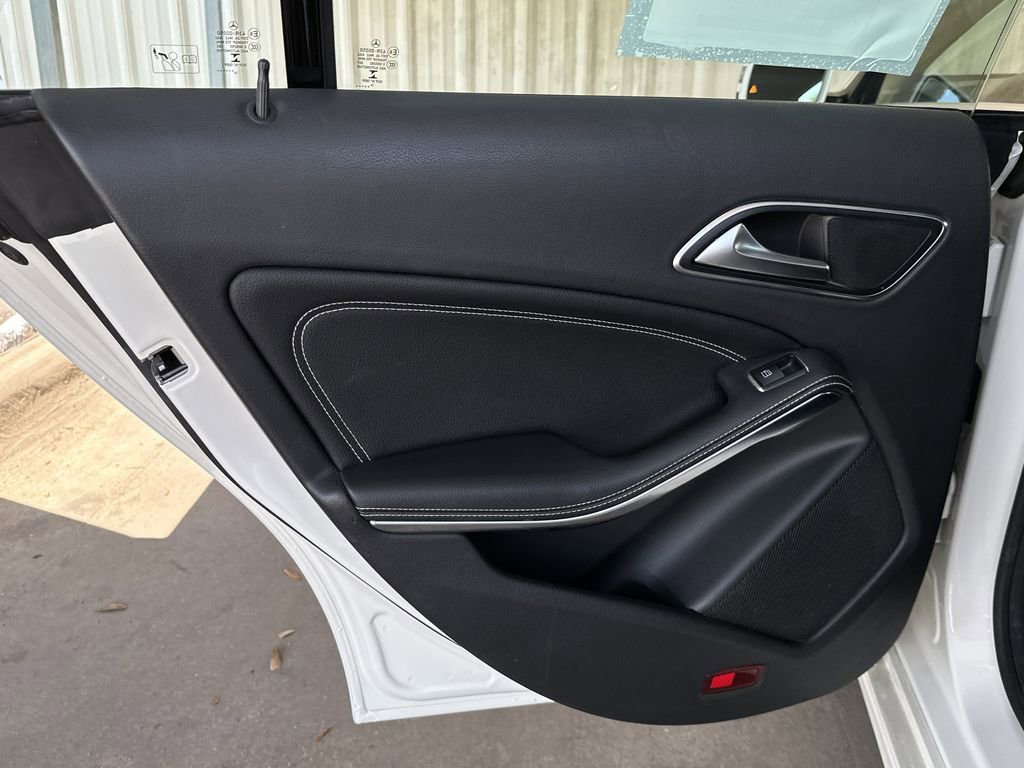 Used 2017 Mercedes-Benz CLA 250 image 26