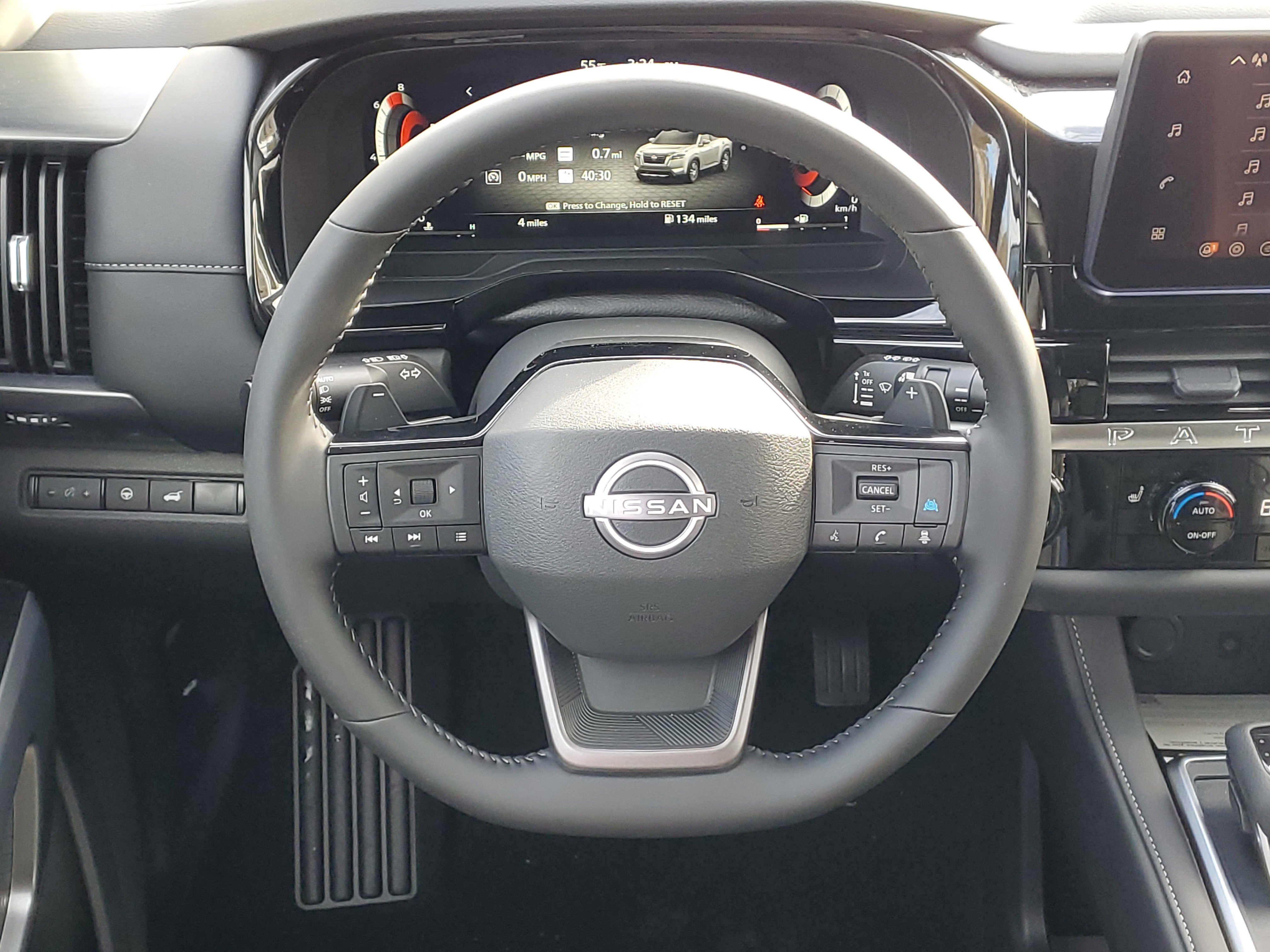 New 2026 Nissan Pathfinder SL w/ SL Premium Package image 28