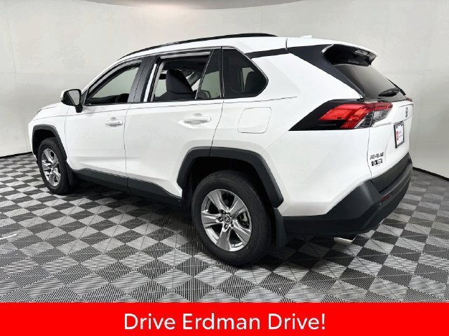 Certified 2025 Toyota RAV4 XLE w/ Convenience Package FWD image 21