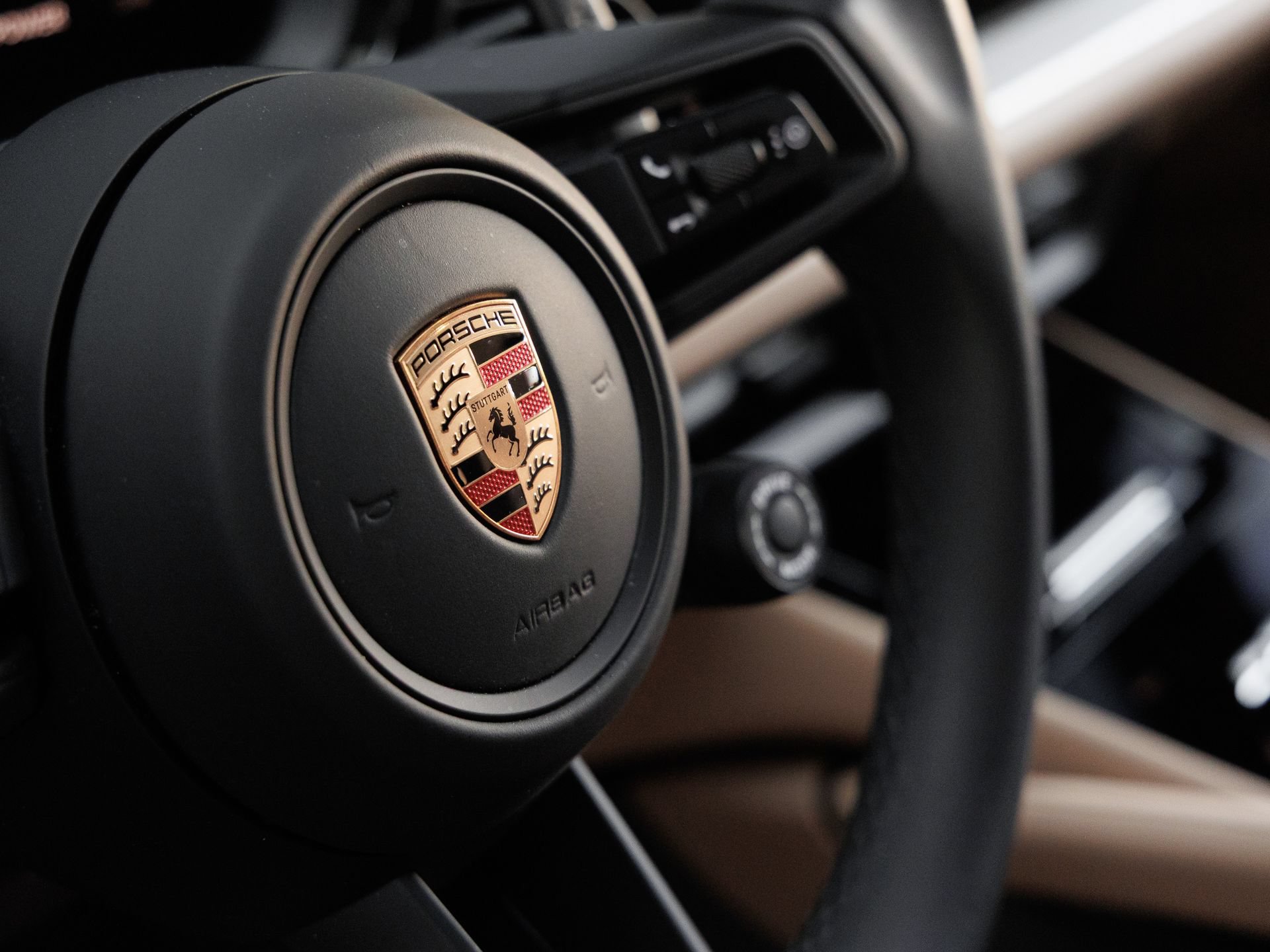 Certified 2025 Porsche Cayenne S AWD/4WD image 20