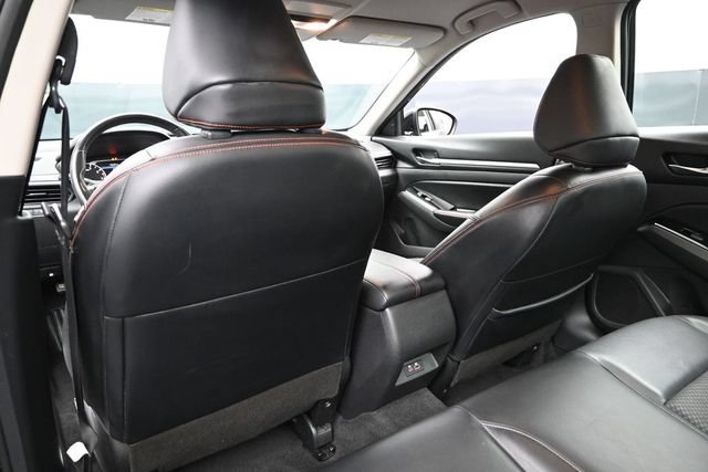Used 2024 Nissan Altima 2.5 SR FWD image 24