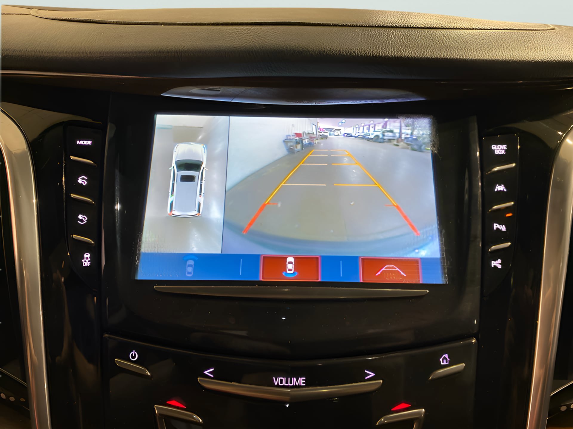 Used 2020 Cadillac Escalade Luxury RWD image 26