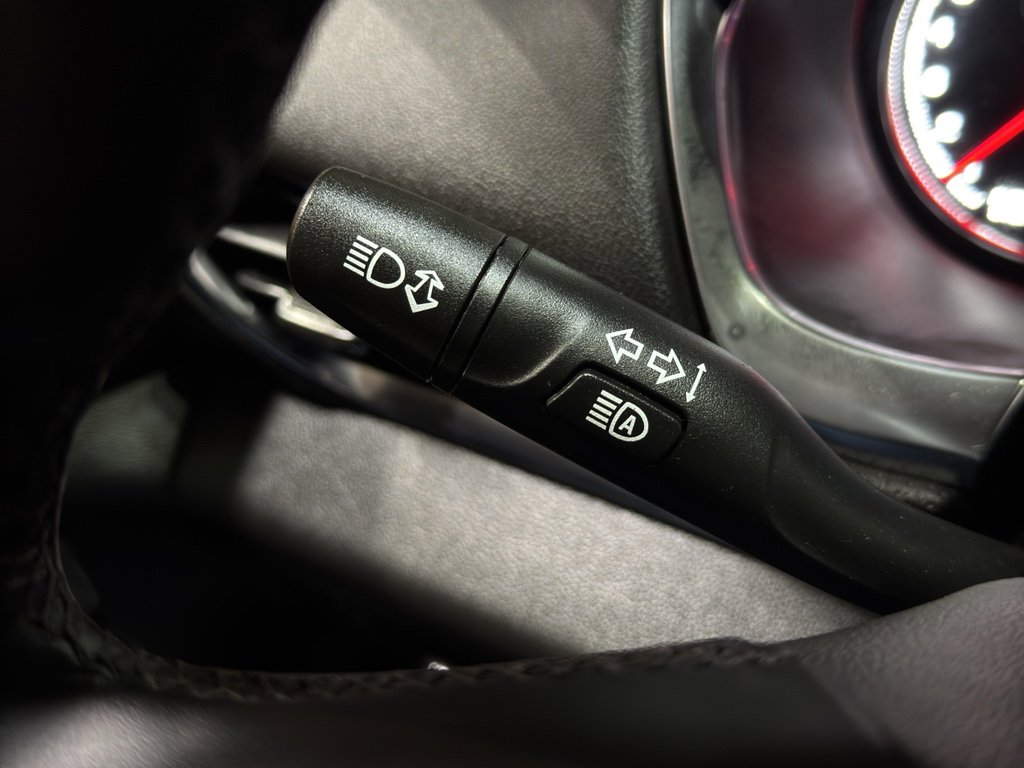 Used 2023 Chevrolet Traverse Premier image 27