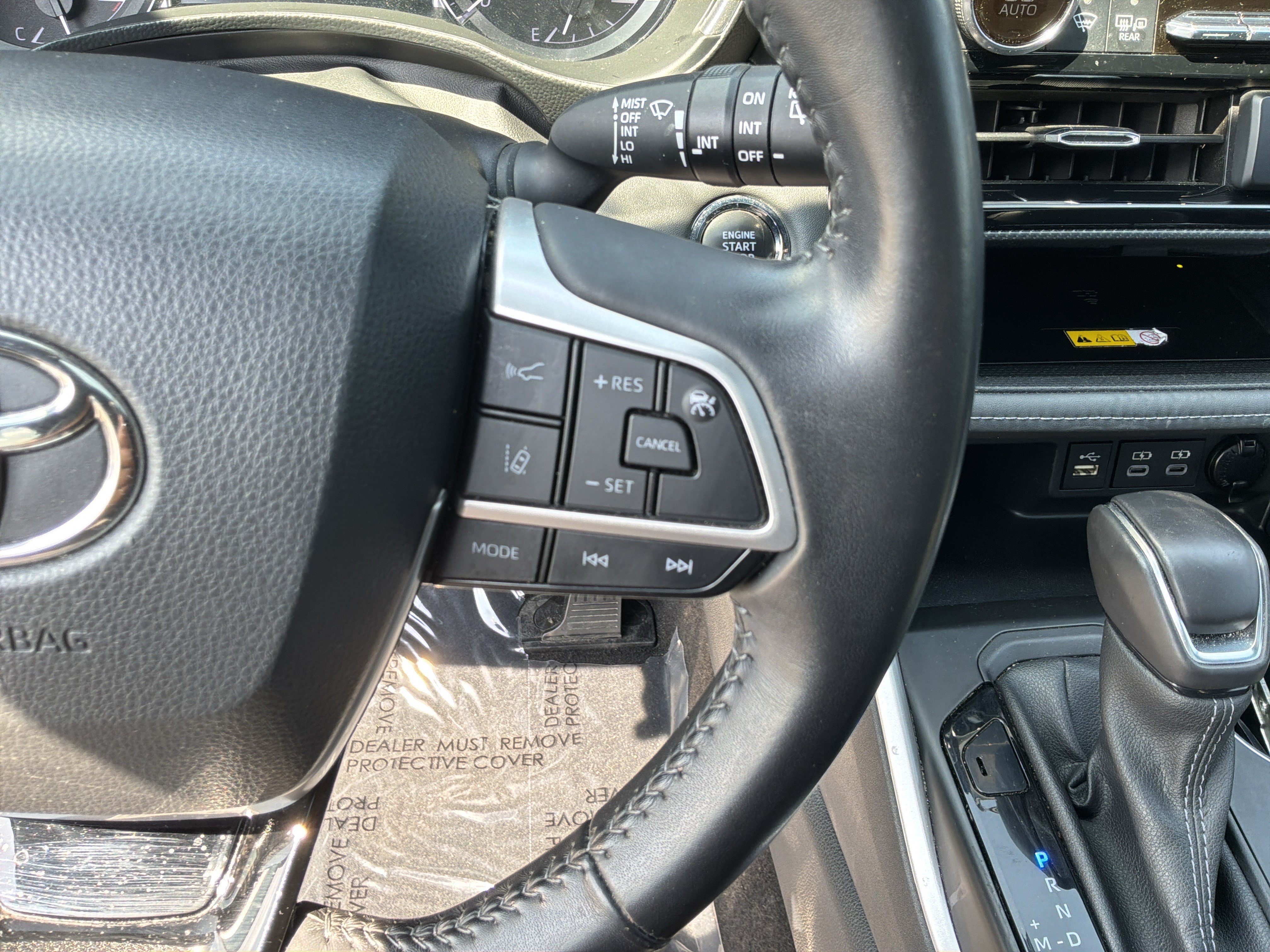 Used 2023 Toyota Highlander XSE FWD image 20