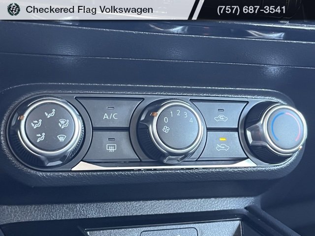 Used 2025 Nissan Kicks S image 37