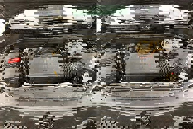 Used 2021 Cadillac Escalade Premium Luxury w/ Performance Package image 29