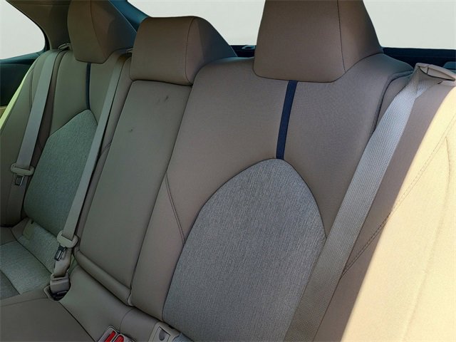 Used 2022 Toyota Camry LE image 11