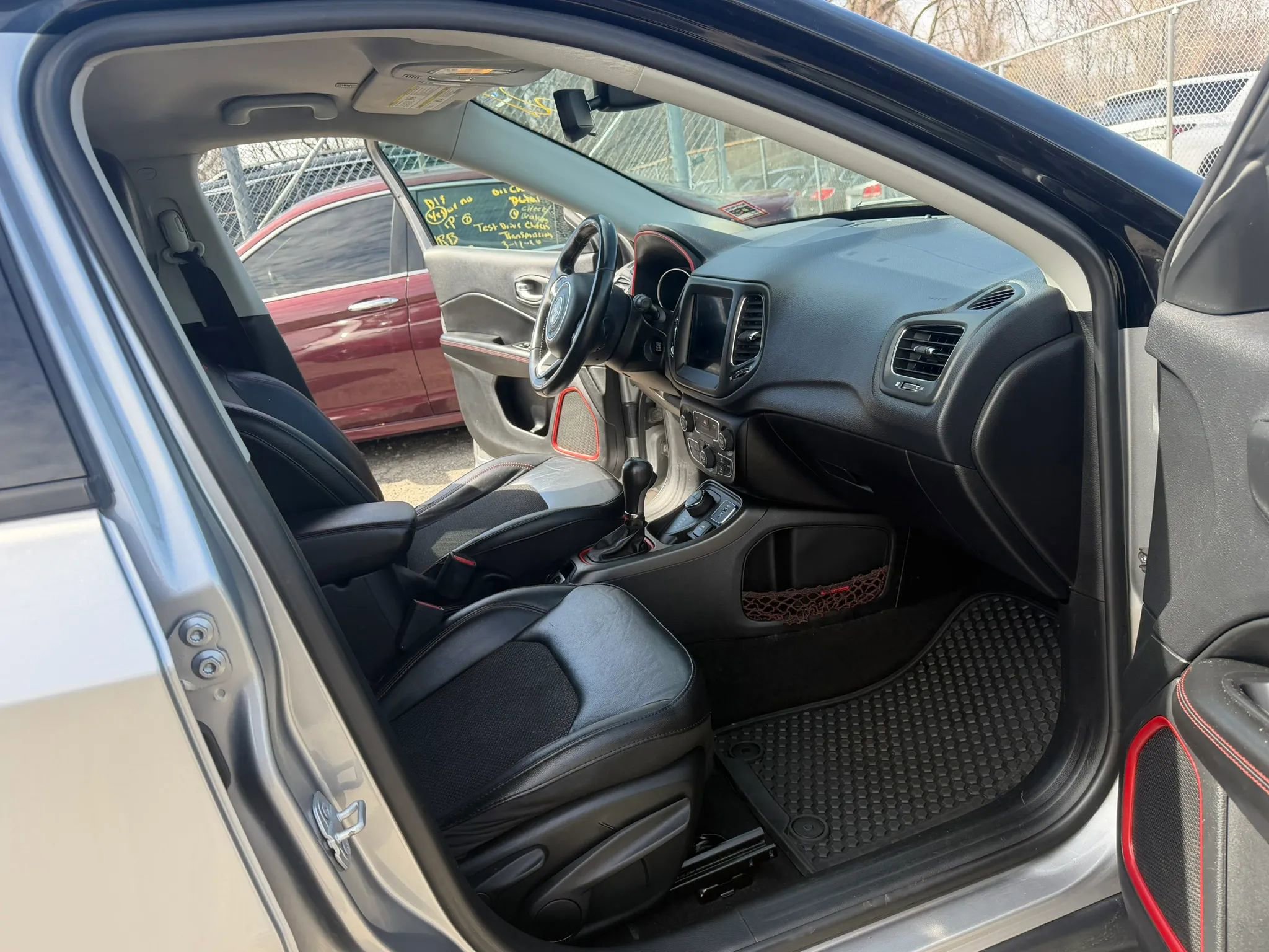 Used 2019 Jeep Compass Trailhawk image 12