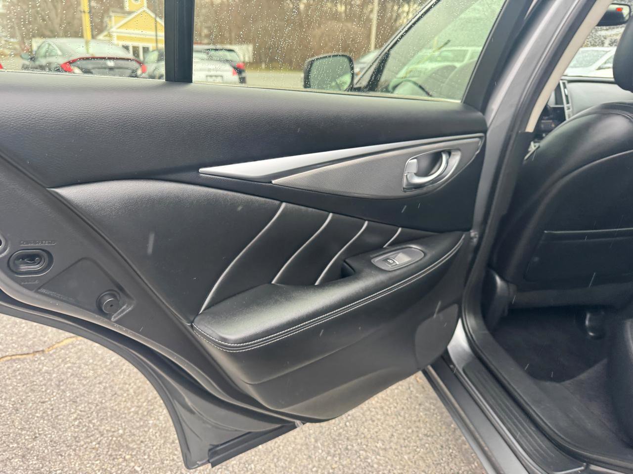 Used 2016 INFINITI Q50 Premium RWD image 37