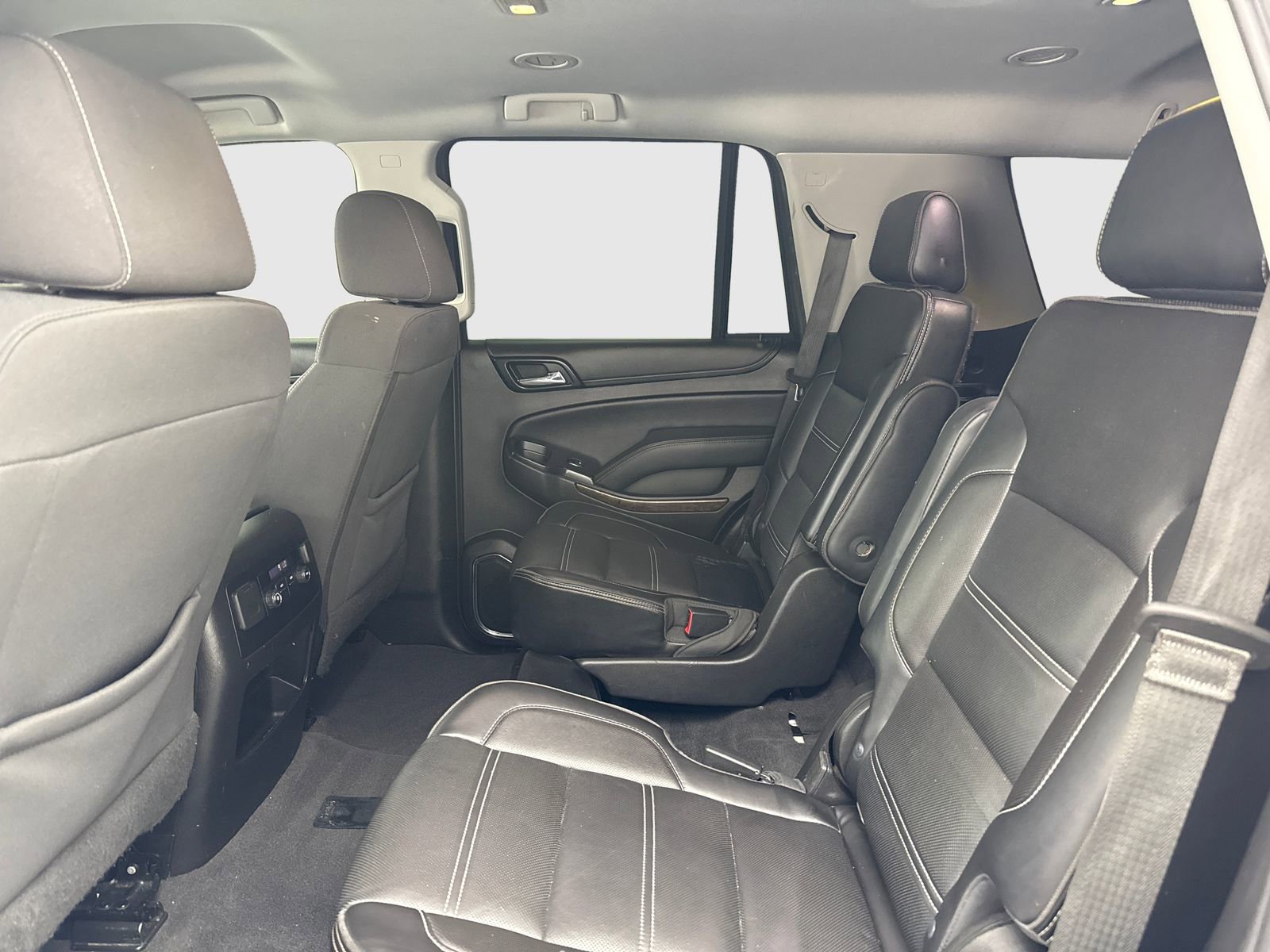 Used 2019 Chevrolet Tahoe LS w/ Enhanced Driver Alert Package RWD image 34
