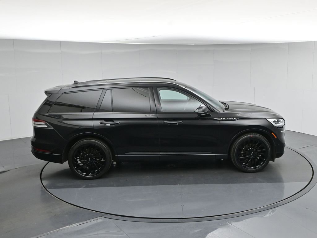 Used 2022 Lincoln Aviator Reserve w/ Equipment Group 201A image 40