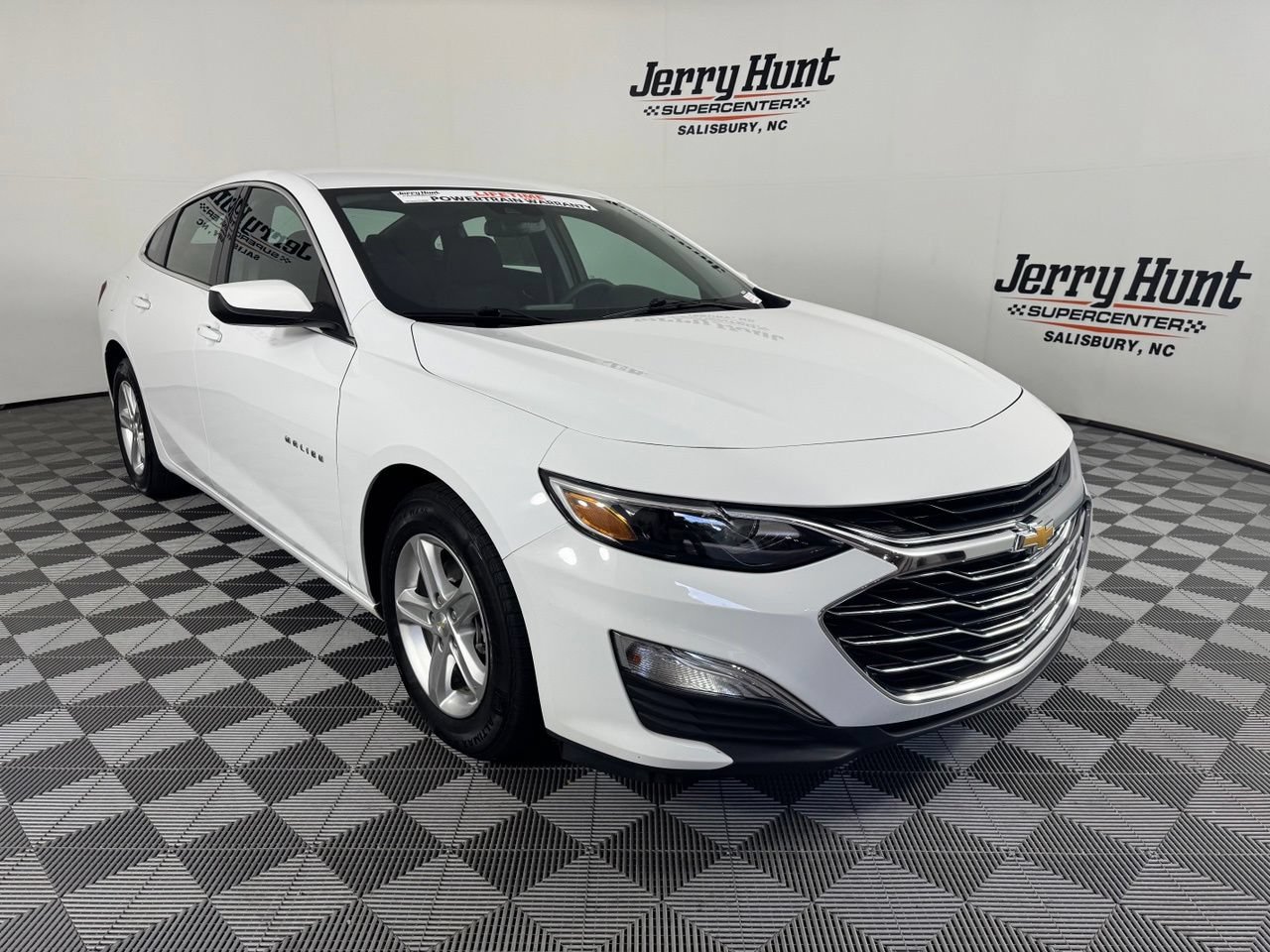 Used 2023 Chevrolet Malibu LS w/ Driver Confidence Package FWD image 5
